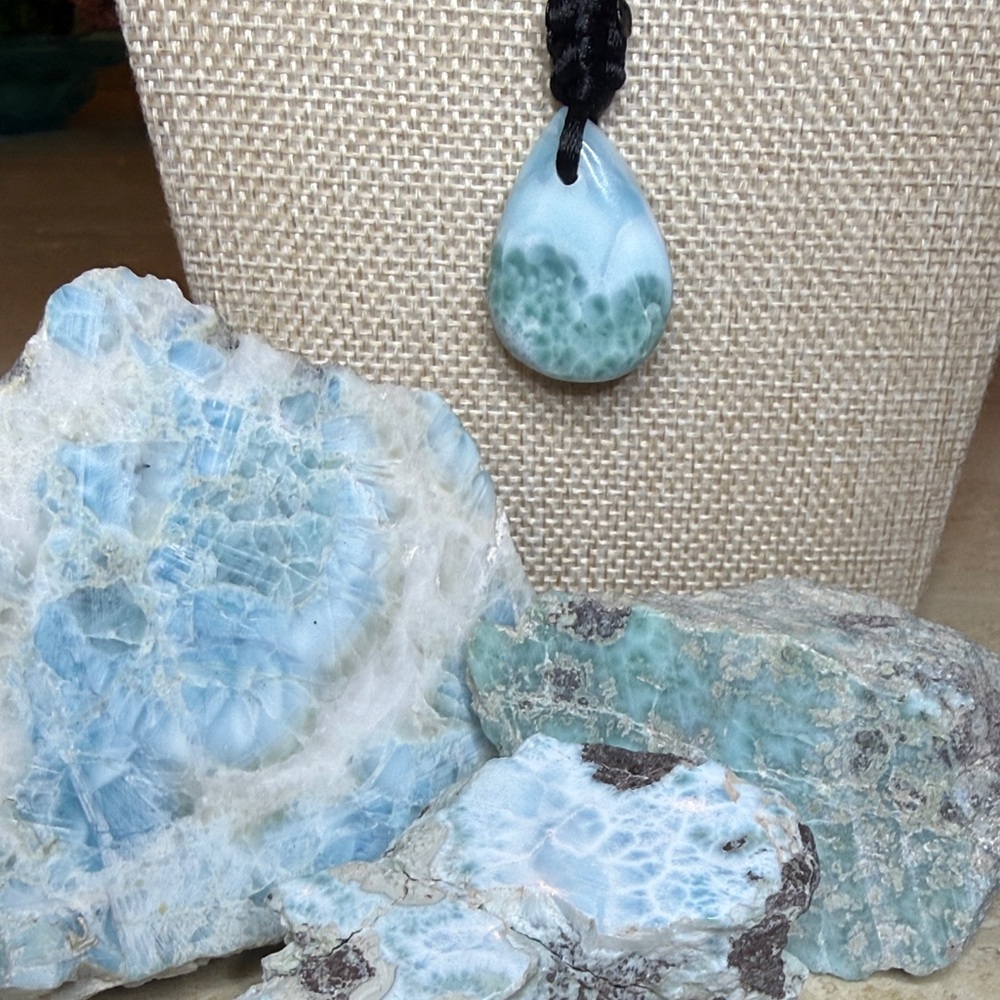 Beautiful Larimar Tear Drop Necklace - Picture 3 of 6